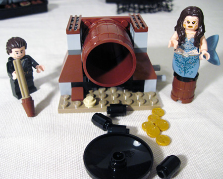 Lego Whitecap Bay Barrel Spill 2